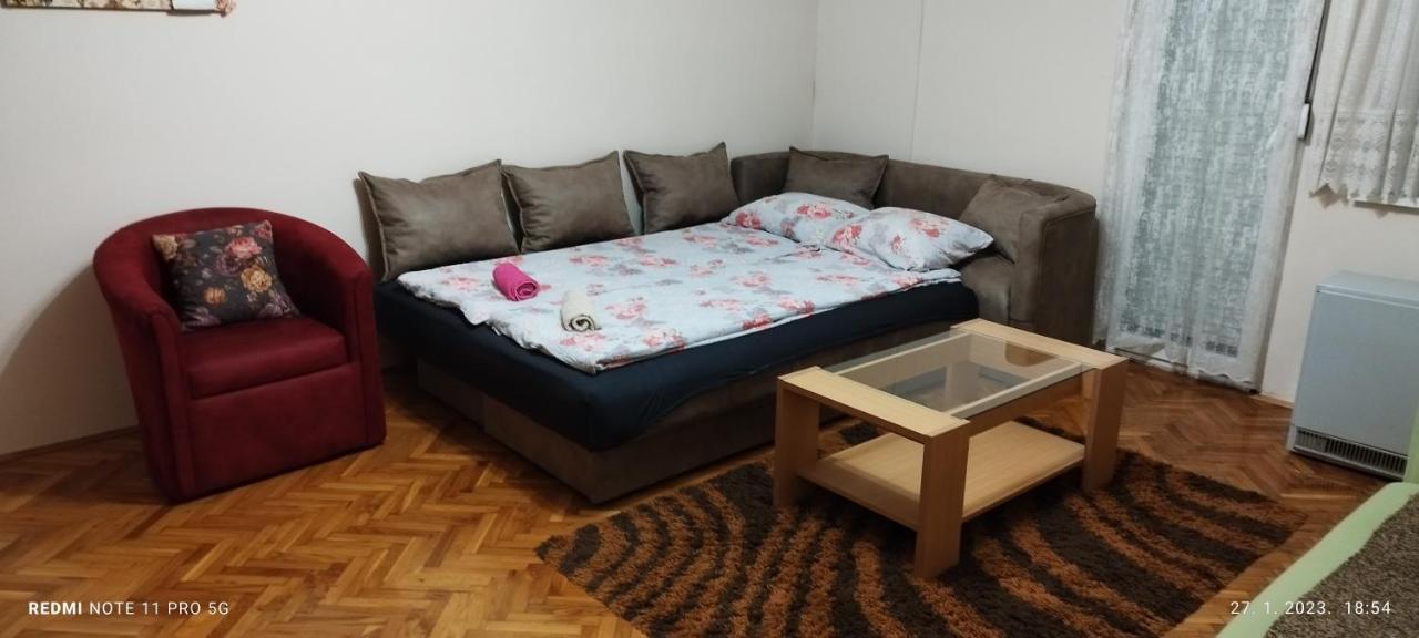 Apartman Lena Arandjelovac Eksteriør bilde